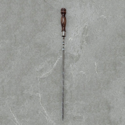 Шампур нерж., с узором и деревянной лакиров ручкой "КОЛЬЦО" 680(450)х15х3 2К-192 арт.2К-192 Шампур нерж., с узором и деревянной лакиров ручкой "КОЛЬЦО" 680(450)х15х3 2К-192 арт.2К-192