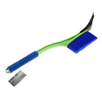 Щетка автомобильная со скребком зеленая 540 г.Самара