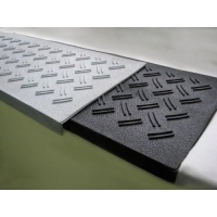 Коврик на ступеньку самоклеющийся серый (250х750 мм) тип СКС РТИ Коврик на ступеньку самоклеющийся серый (250х750 мм) тип СКС РТИ