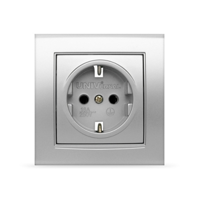 Розетка одноместная "UNIVersal" серия "Бриллиант" с/з, с/у, 16А, 220В, серебро (еврослот) (HU2317) Розетка одноместная "UNIVersal" серия "Бриллиант" с/з, с/у, 16А, 220В, серебро (еврослот) (HU2317)