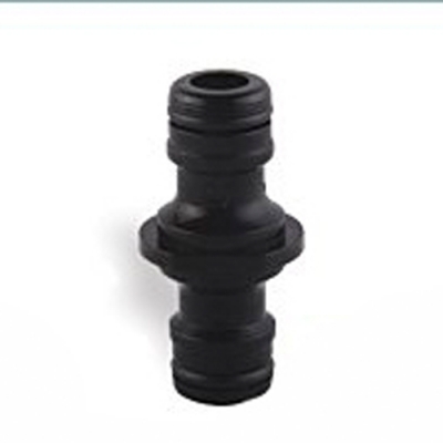 Переходник из пластмасс для соединения гибких поливочных шлангов (1728/288) 336