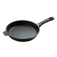 Сковорода литая чугунная 260х40 с бакелитовой ручкой Kukmara б6040