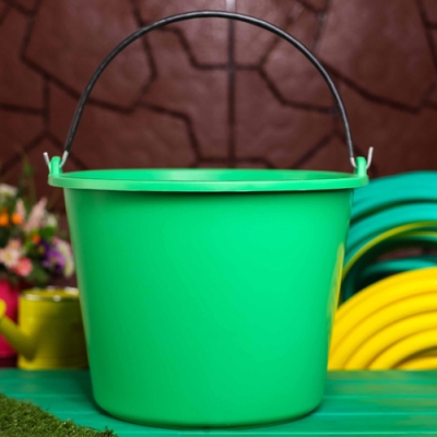 Ведро садовое цветное ПластиКо 16л Ведро садовое цветное ПластиКо 16л
