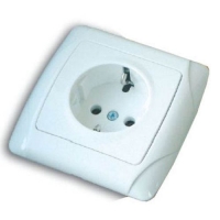 Розетка одномест. Маргарита с/з, с/у, 16А, белая М0028 Розетка одномест. Маргарита с/з, с/у, 16А, белая М0028
