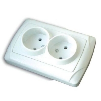 Розетка двухмест. Маргарита б/з, с/у, 16А, белая М0102