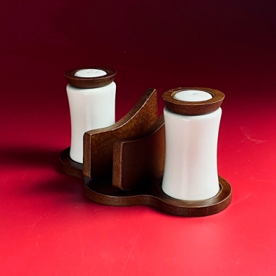 Набор солонок с салфетницей TROPICAL в под.уп.(х24)Фарфор арт.235-088 Набор солонок с салфетницей TROPICAL в под.уп.(х24)Фарфор арт.235-088