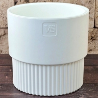 Горшок цветочный VipSet Бостон с дренажной системой цилиндр 1,6л белый (AMБ-1,6-01) Горшок цветочный VipSet Бостон с дренажной системой цилиндр 1,6л белый (AMБ-1,6-01)