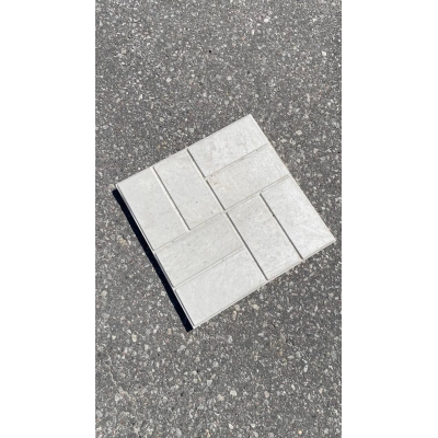 Плитка тротуарная полимерпесчаная 450*450*3 серая 5,1 кг 250 шт. Плитка тротуарная полимерпесчаная 450*450*3 серая 5,1 кг 250 шт.