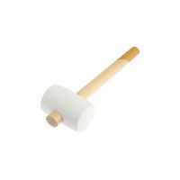 Киянка ТУНДРА, деревянная рукоятка, белая резина, 65 мм, 600 г 6977302